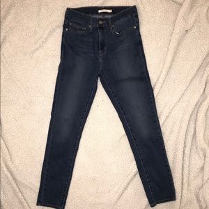 Levi’s Slimming Skinny Jeans Size 29